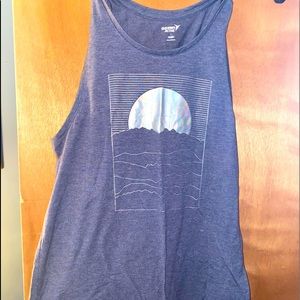 Old Navy work out tee